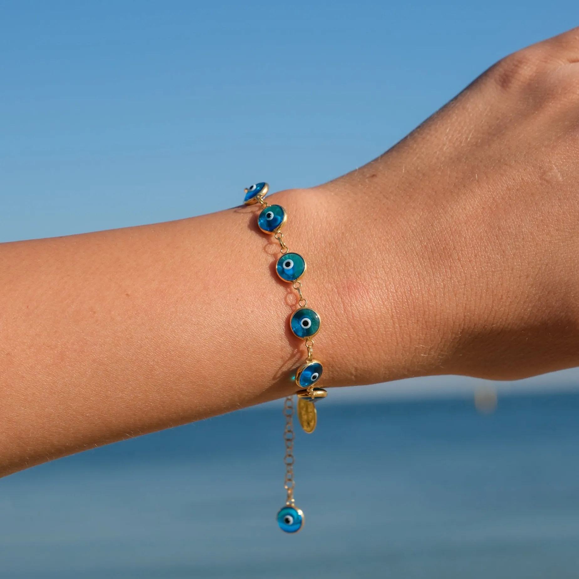 Connected bracelet
