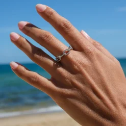 Elegance & Glamour Ring