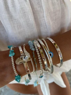 Graceful skies bracelet