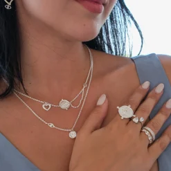 Heartfelt Glance Necklace