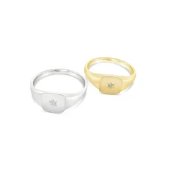 Kiss Kiss signet ring