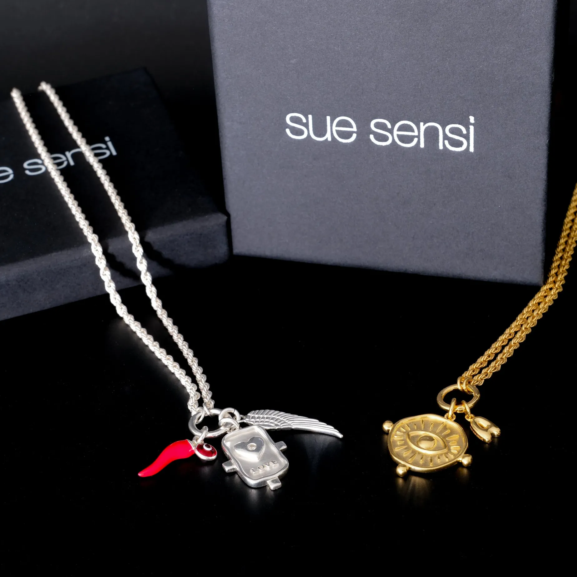 Rope Chain Pendant Link Necklace