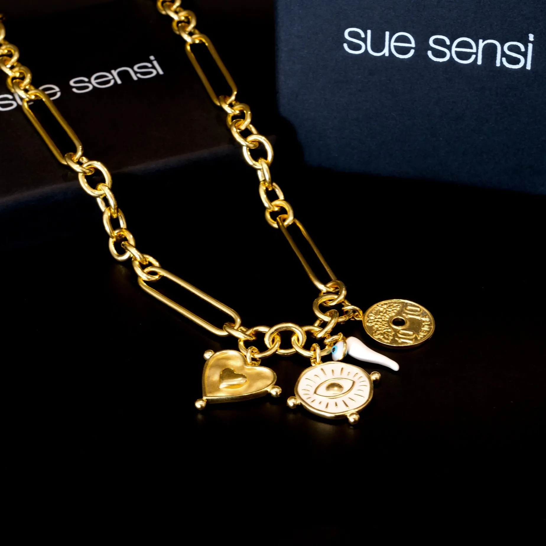 Signature Pendant Link Chain Necklace